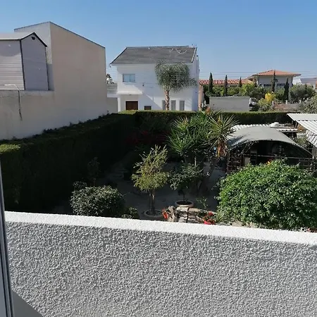 דירה Entire Family 950m From Sea, 1350 From Nautical Club לרנקה