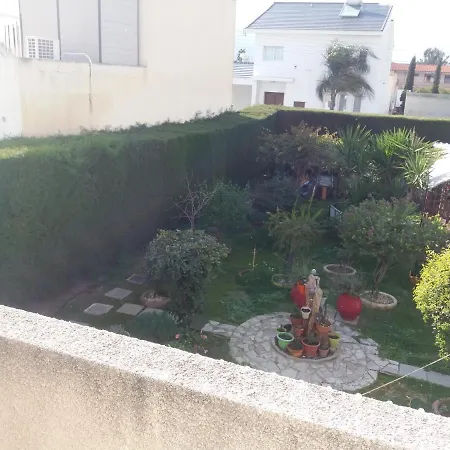 Entire Family 950m From Sea, 1350 From Nautical Club Apartment Larnaca