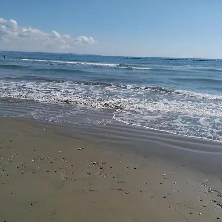 Entire Family 950m From Sea, 1350 From Nautical Club شقة