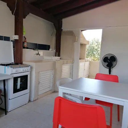 Apartment Entire Family 950m From Sea, 1350 From Nautical Club *